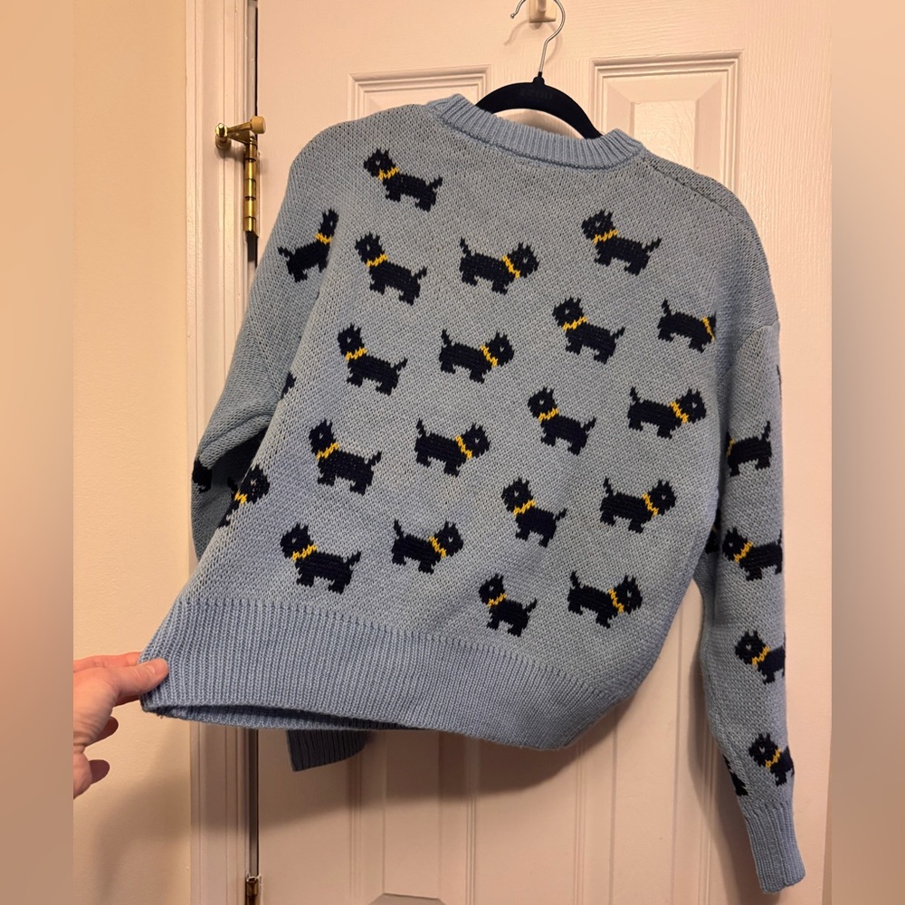 NWT Stranger Things Season 5 Erica Scottie Dog Sweater M Blue No Boundaries - Picture 4 of 10